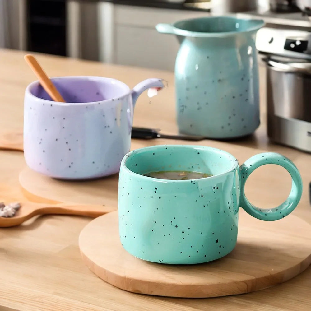 Ergonomic Customizable 300ml Ceramic Coffee Mug – Perfect for Coffee Enthusiasts and Sharing Breaks