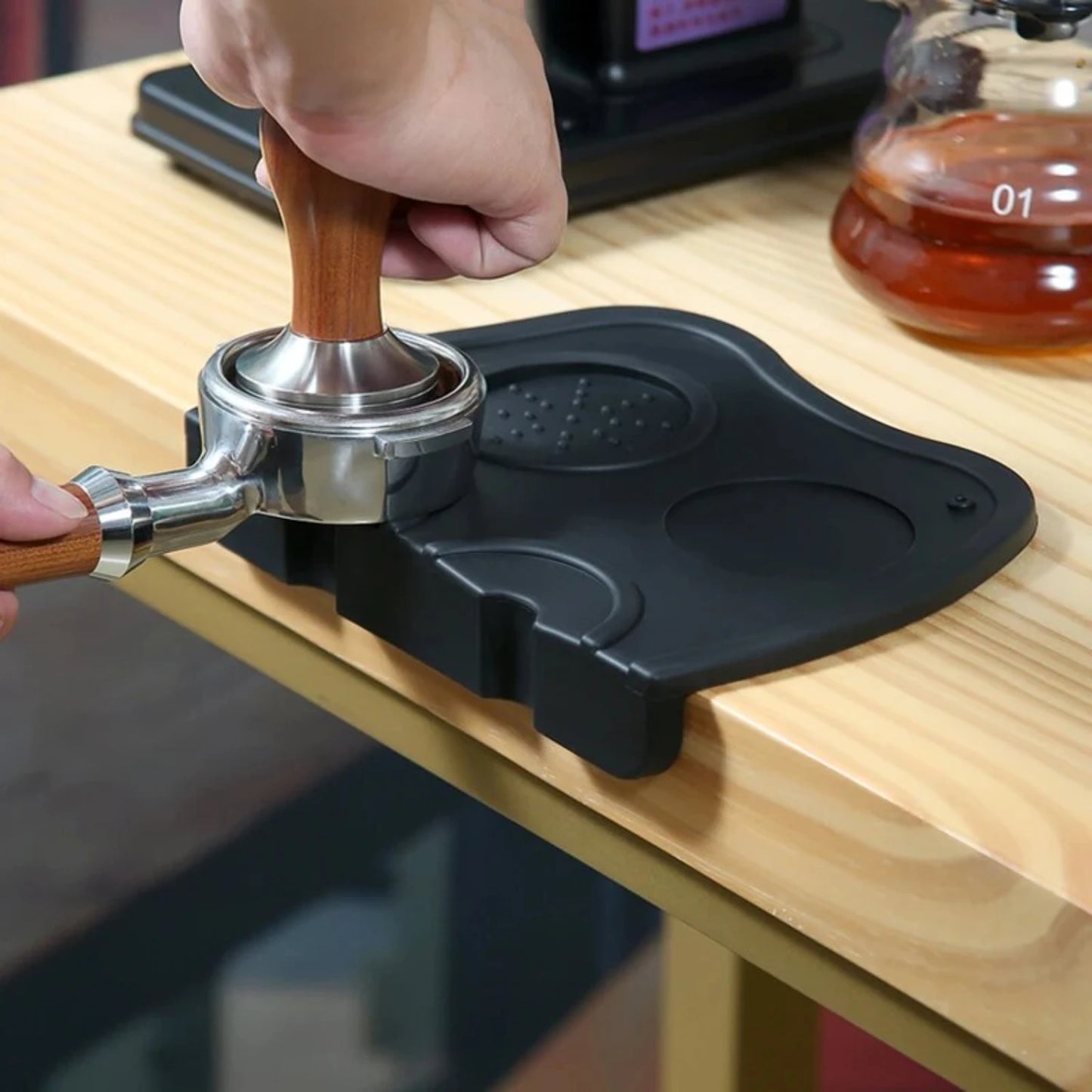 Durable Non-Slip Silicone Espresso Tamping Mat with Anti-Slip Corner Pad – Precision Coffee Tamper Mat for Baristas