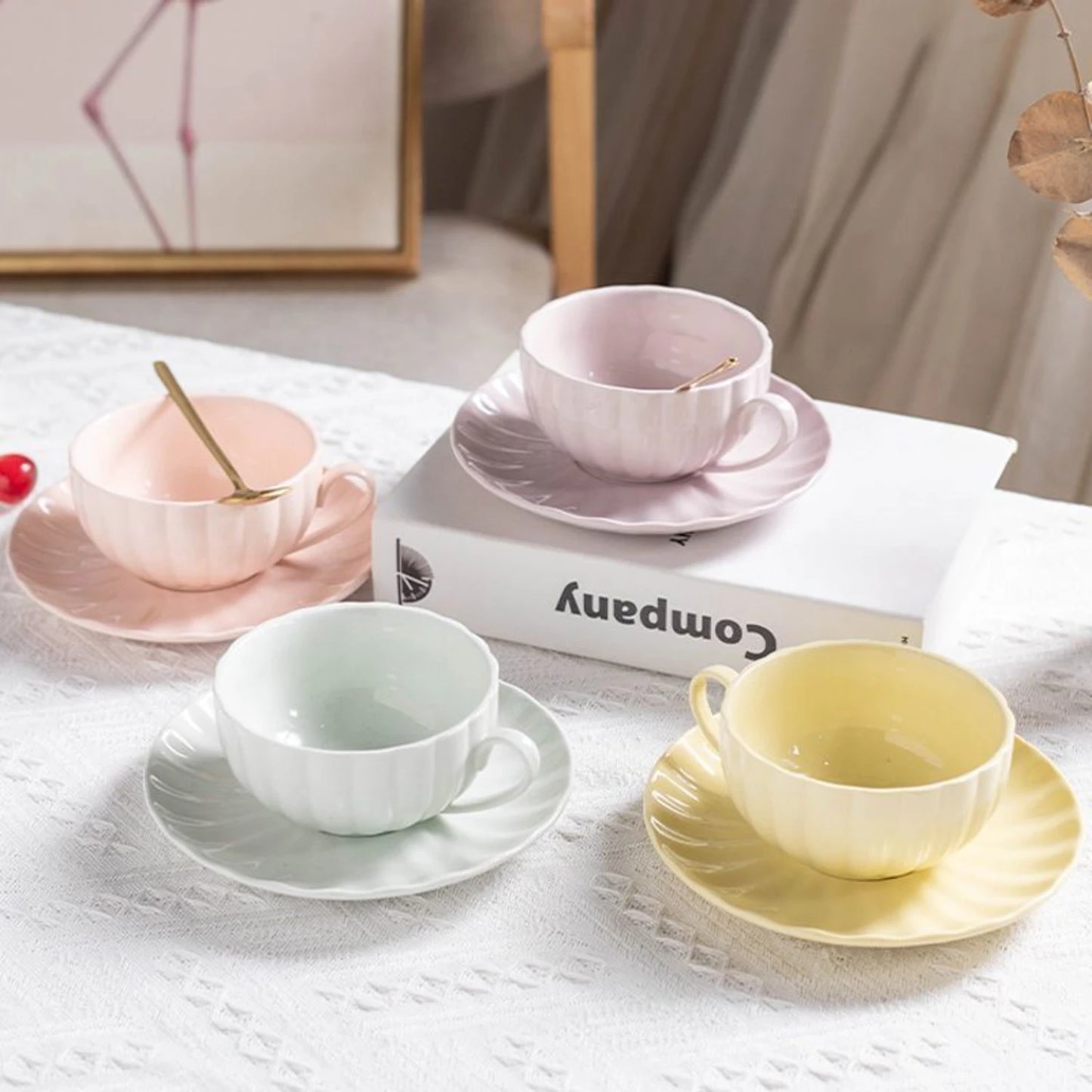 Elegant Floral Ceramic Tea Cup and Saucer Set – Charming Coffee Cup with Saucer Plate